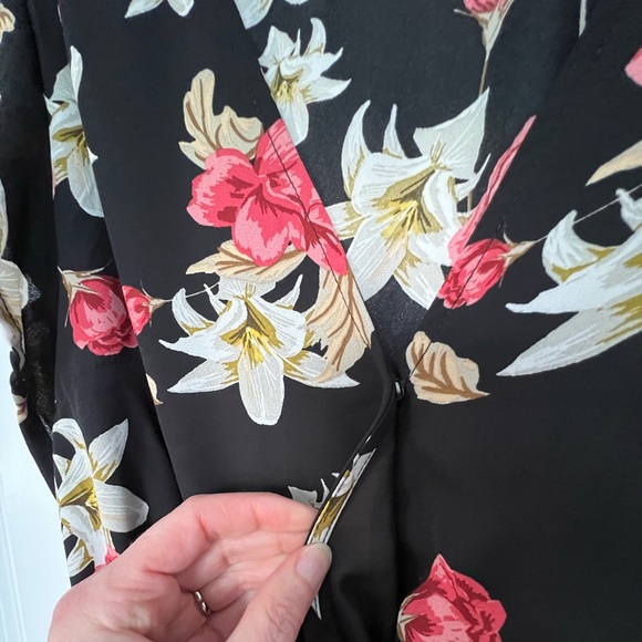 Jack by BB Dakota short summer faux wrap dress. - Picture 2 of 5